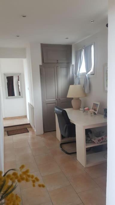 De 1 A 6 Avec Terrasse Solarium, Vue Panoramique Et Parking Gratuit Apartment Grasse Exterior photo
